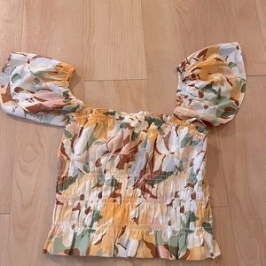 Abercrombie floral flutter sleeve smock top